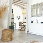 Dear John, A Serene Escape Near Elia בית נופש