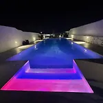 בית נופש Dear John, A Serene Escape Near Elia אנו מרה