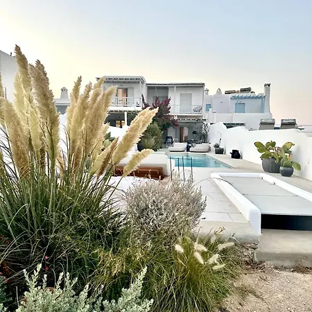 Dear John Mykonos * אנו מרה
